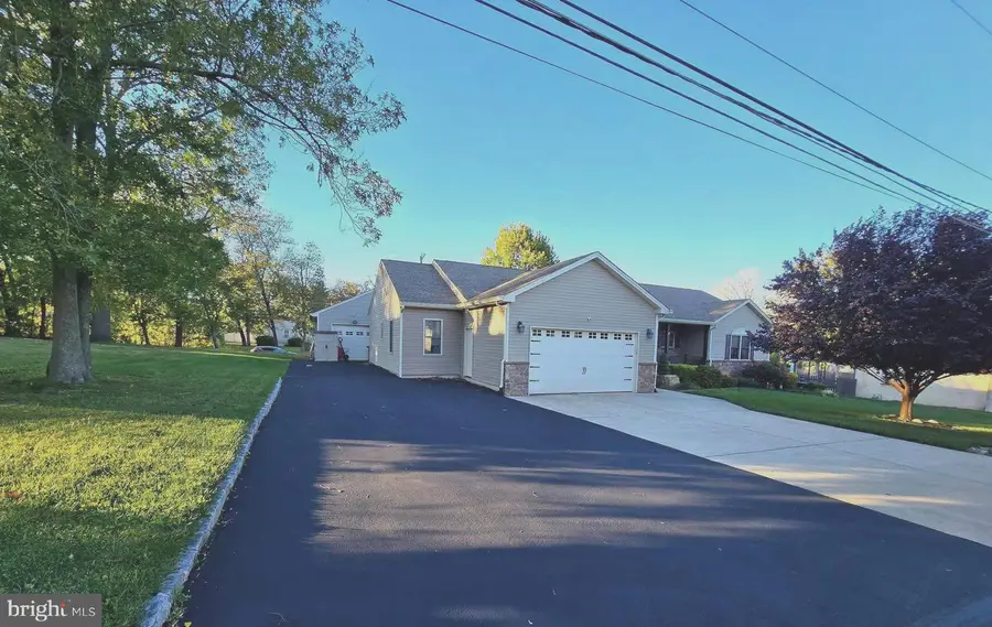 1700 Colonial Dr, Feasterville Trevose, PA 19053 - Image #3