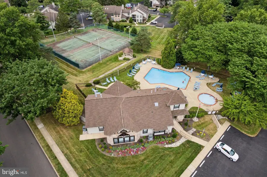 244 Sassafras Ct, Warrington, PA 18976 - Image #3