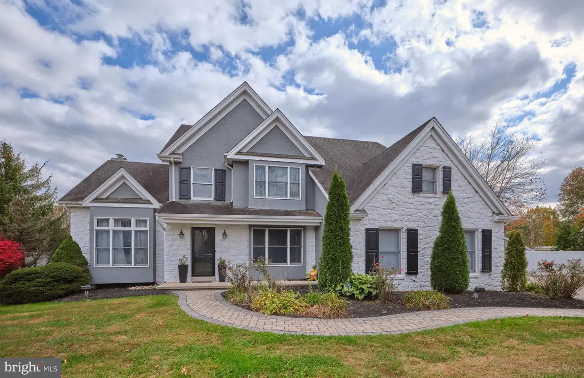 5281 Harrington Ct, Doylestown, PA 18902 - Image #1