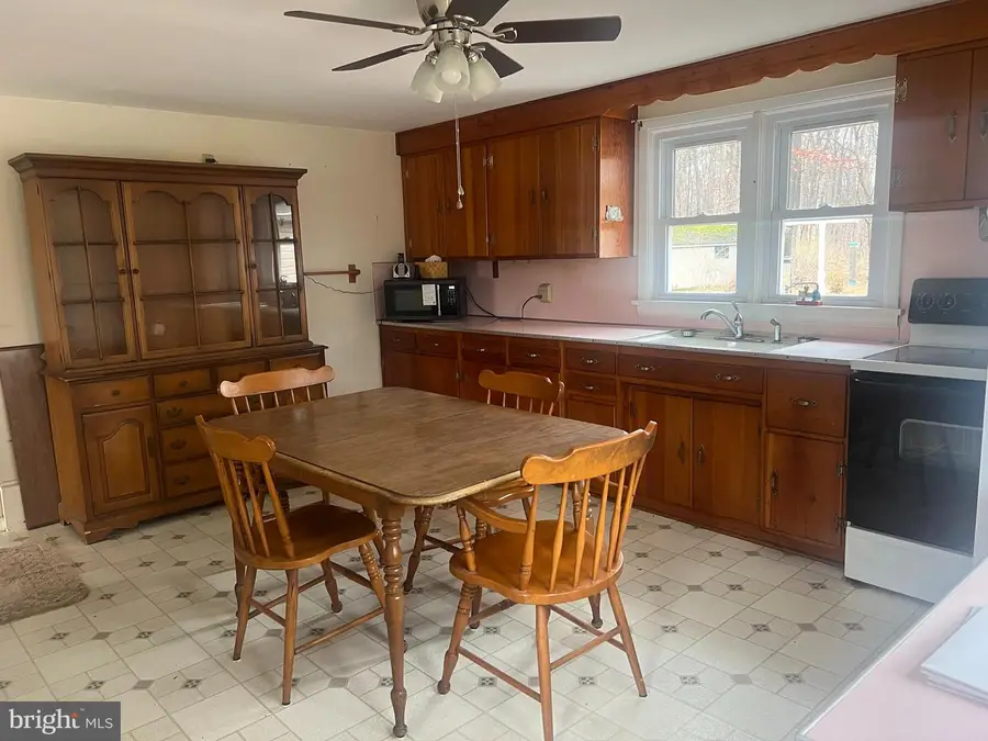 3183 Bedminster Rd, Ottsville, PA 18942 - Image #3