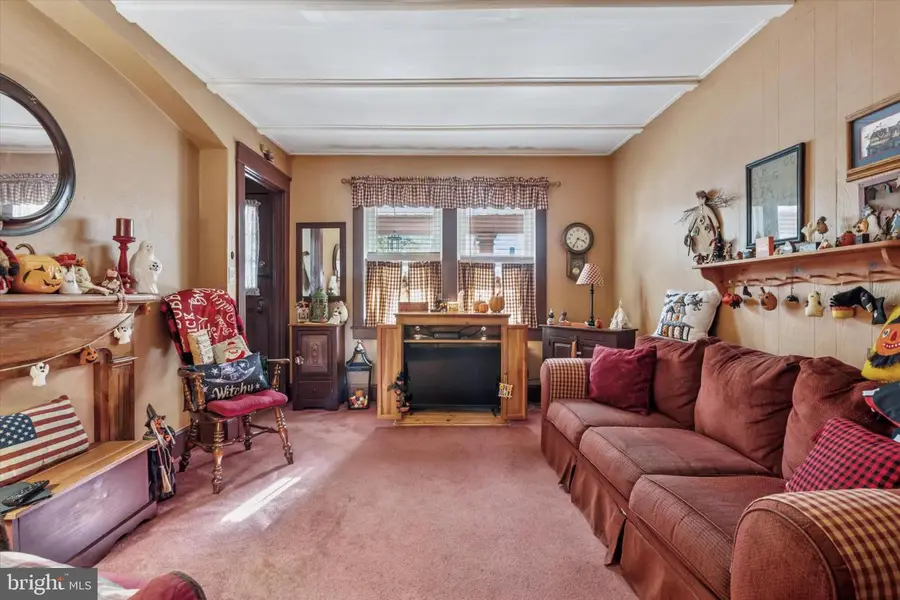 243 Monroe St, Bristol, PA 19007 - Image #2