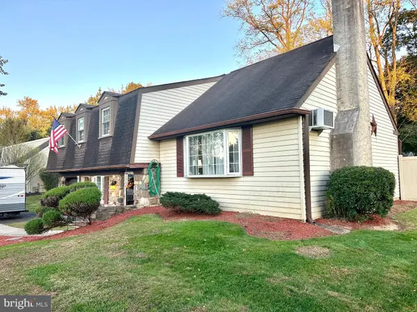 1019 Dick Ave, WARMINSTER, PA 18974