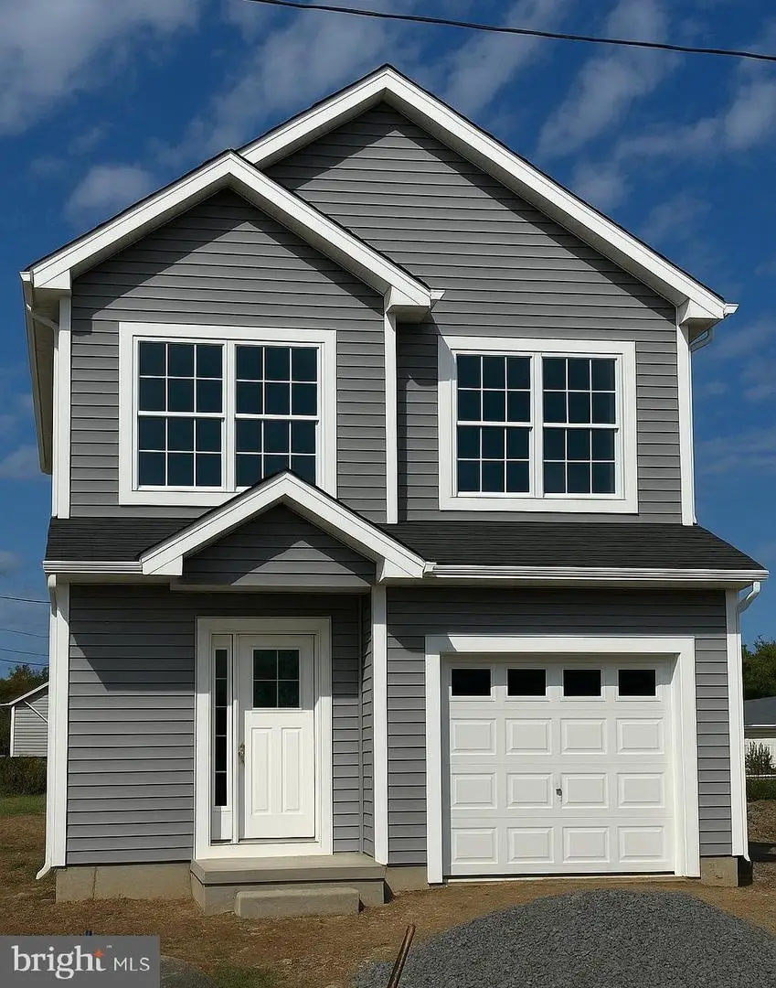 903 New Chestnut St, Bristol, PA 19007 - Image #1