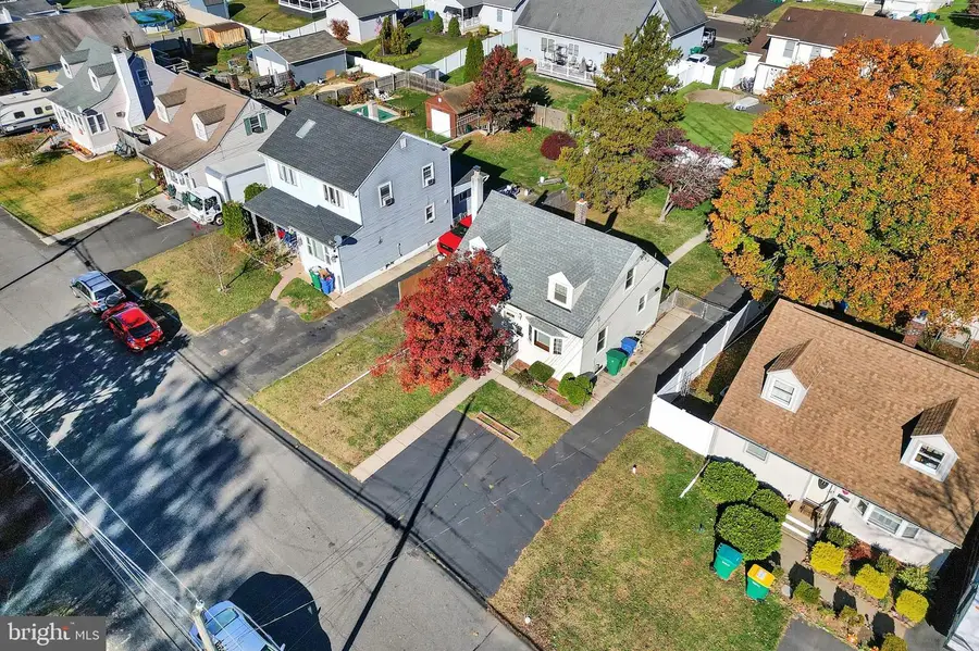 2349 Dixon Ave, Croydon, PA 19021 - Image #2