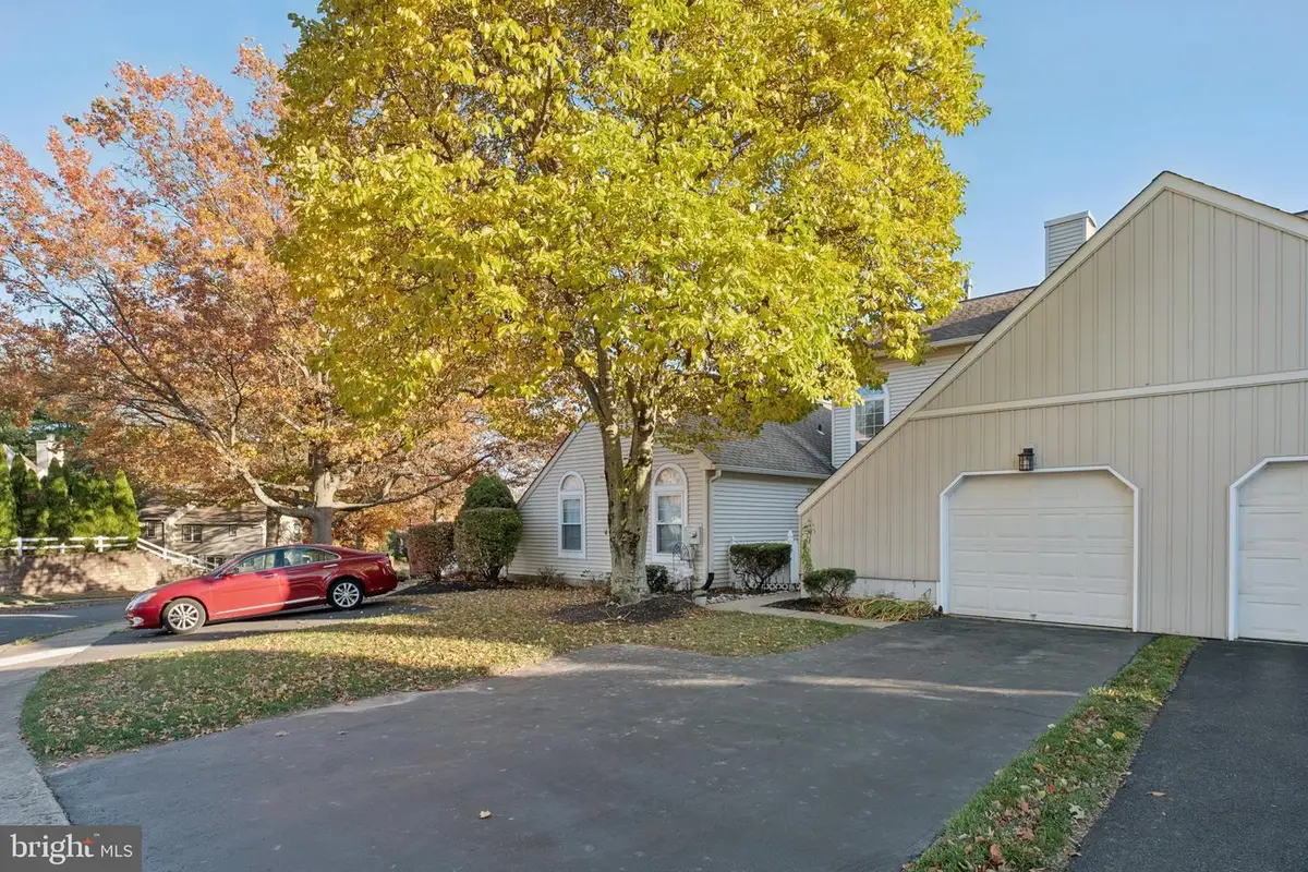 1632 Mcnelis Dr, Southampton, PA 18966 - Image #1