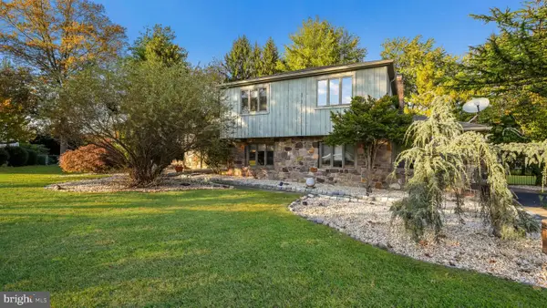 28 Peter Dr, RICHBORO, PA 18954