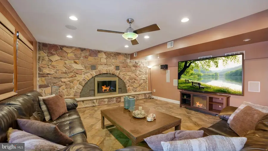 28 Peter Dr, Richboro, PA 18954 - Image #3