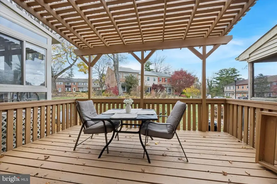 4 Olde Colonial Dr, Doylestown, PA 18901 - Image #2