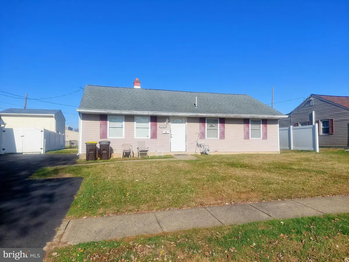 2716 Berwyn Rd, Bensalem, PA 19020 - Image #1