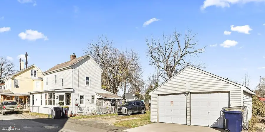 732 Brown St, Tullytown, PA 19007 - Image #2