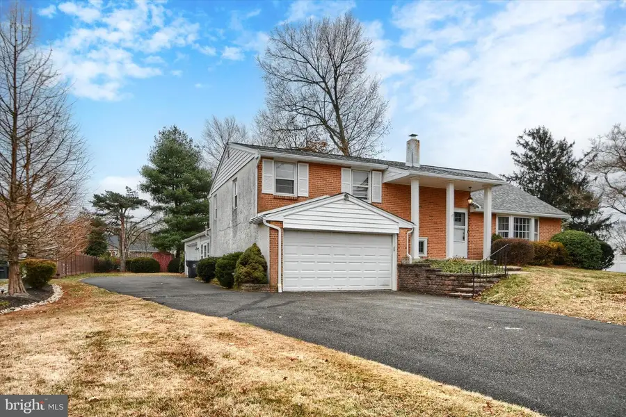 246 Holly Hill Rd, Richboro, PA 18954 - Image #2