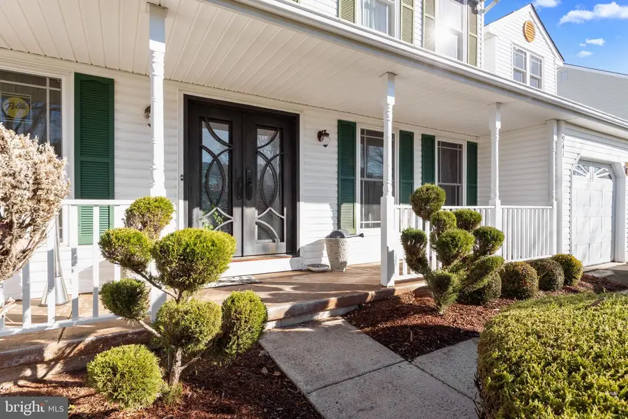 941 Meadow Glen Rd, Warminster, PA 18974 - Image #3