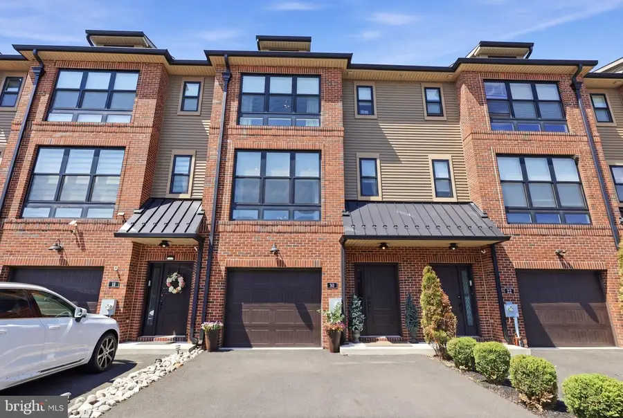 20 Sienna Pl, Feasterville Trevose, PA 19053 - #2