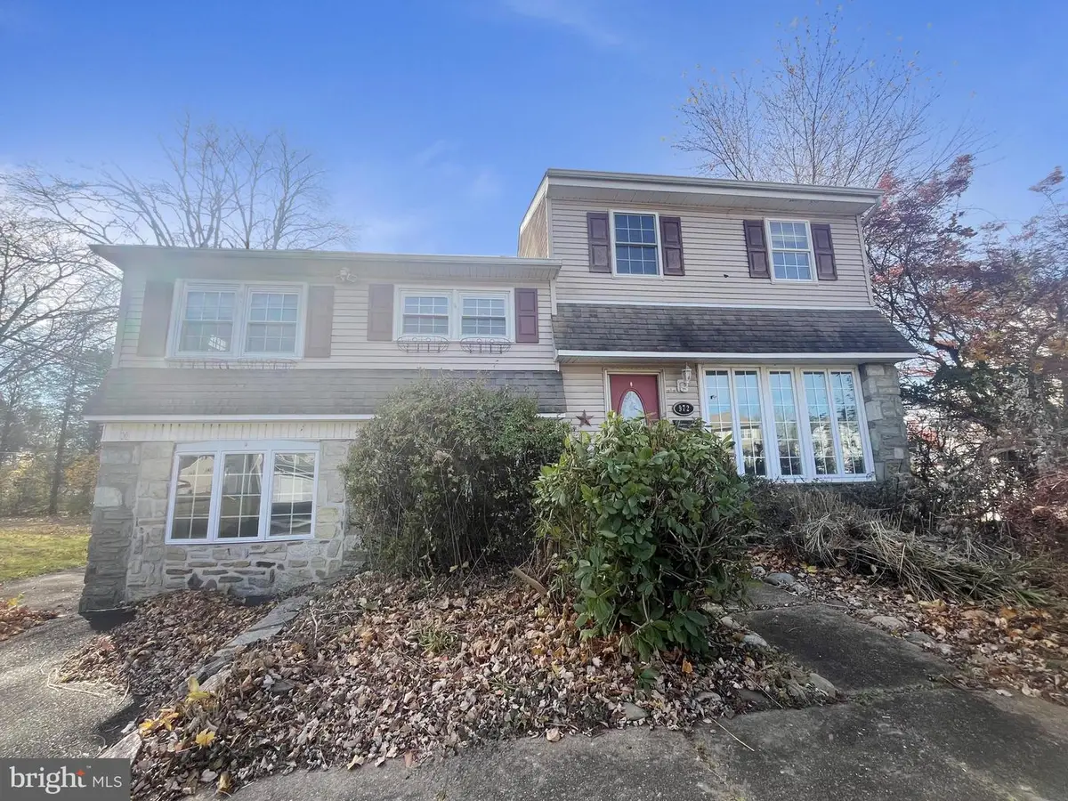 972 Windsor Rd, Warminster, PA 18974 - Image #1