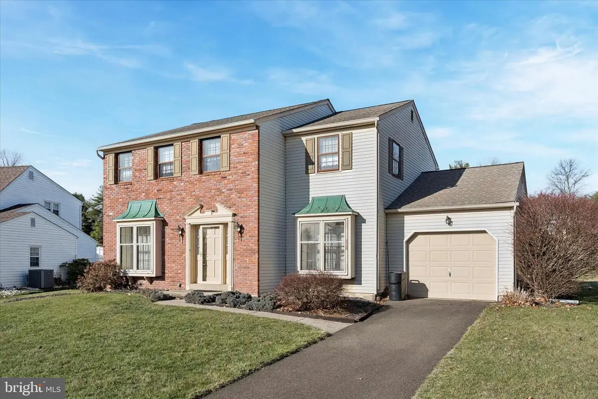 71 Covey Ln, Southampton, PA 18966 - Image #1