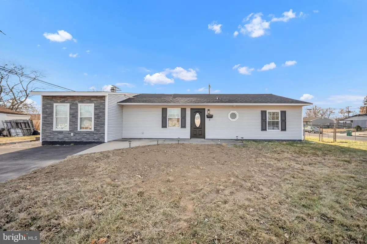 2 Primrose Ln, Levittown, PA 19054 - Image #1