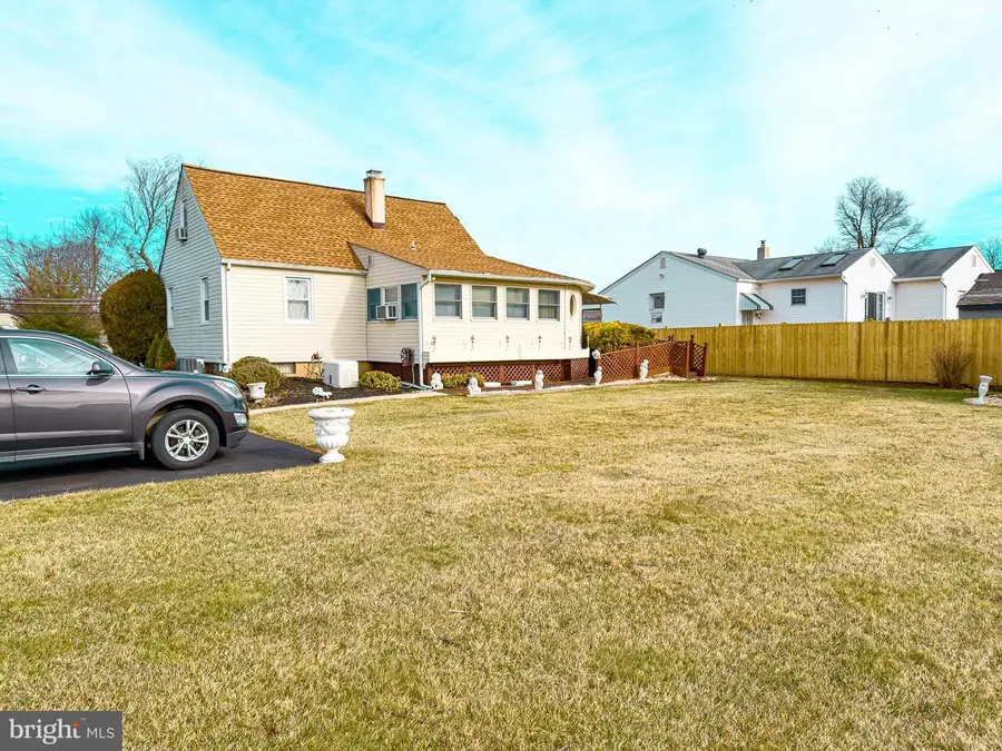 440 Durham, Langhorne, PA 19047 - Image #2