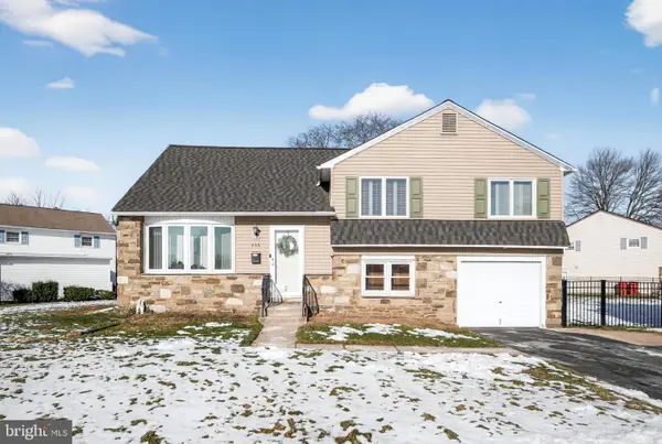 236 Hickory Rd, WARMINSTER, PA 18974