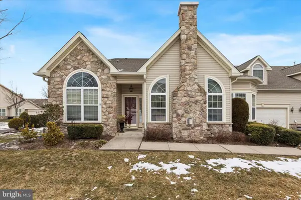 209 Fairway Dr, WARMINSTER, PA 18974