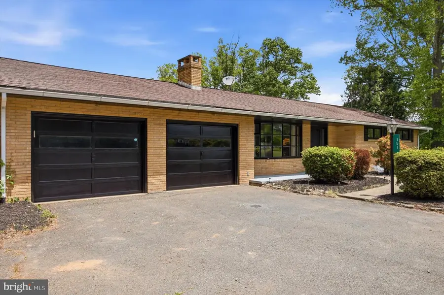 151 Axe Handle Rd, Quakertown, PA 18951 - #2