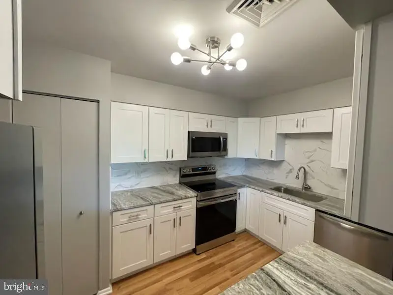 147 Hughes Ave, Sellersville, PA 18960 - Image #2