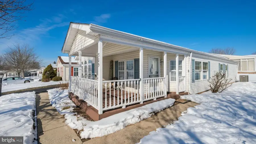 309 Blackberry Cir, New Hope, PA 18938 - #2