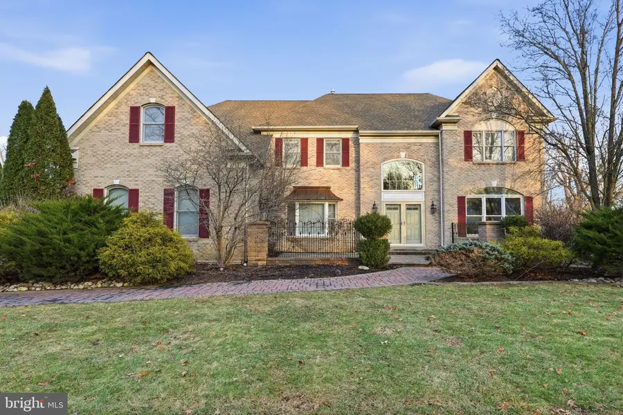 4 Sunrise Dr, Doylestown, PA 18901 - Image #2