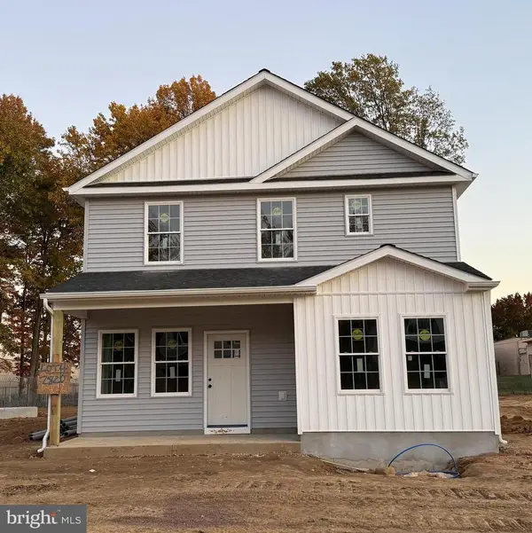 2820 Avenue E, LEVITTOWN, PA 19056