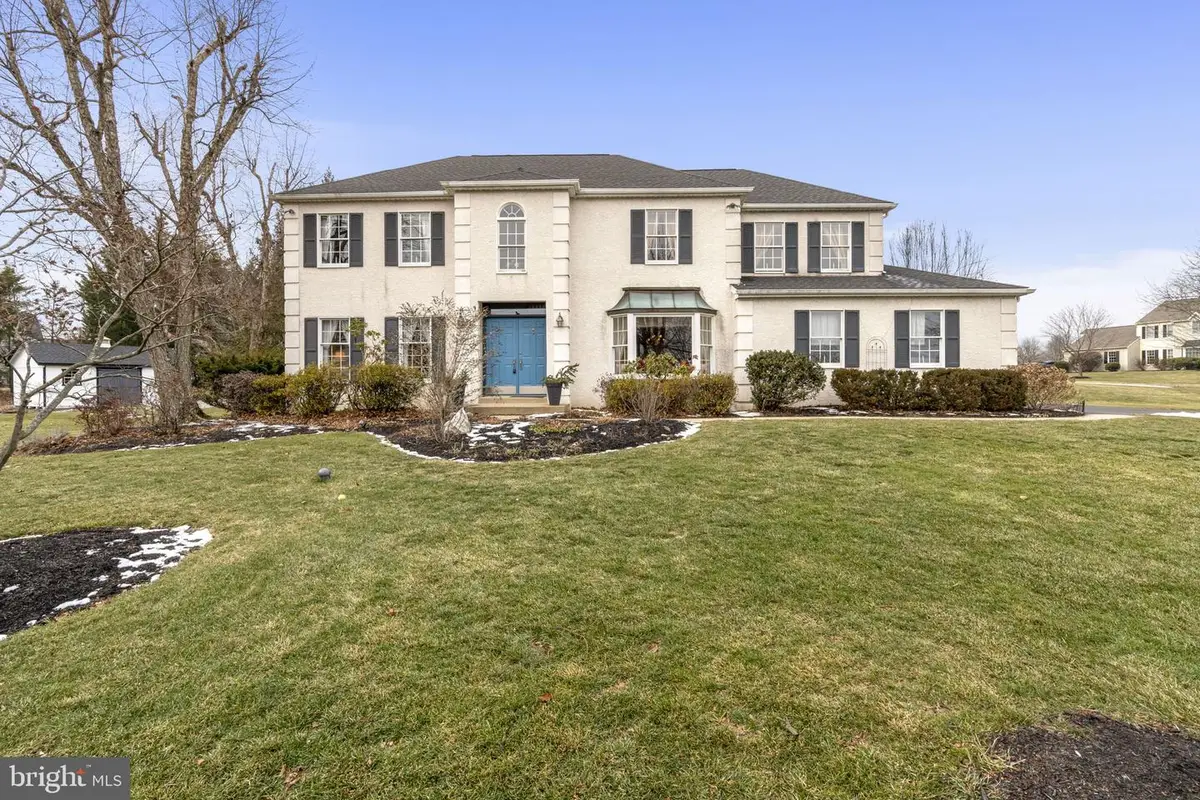 32 Marian Cir, Chalfont, PA 18914 - Image #1