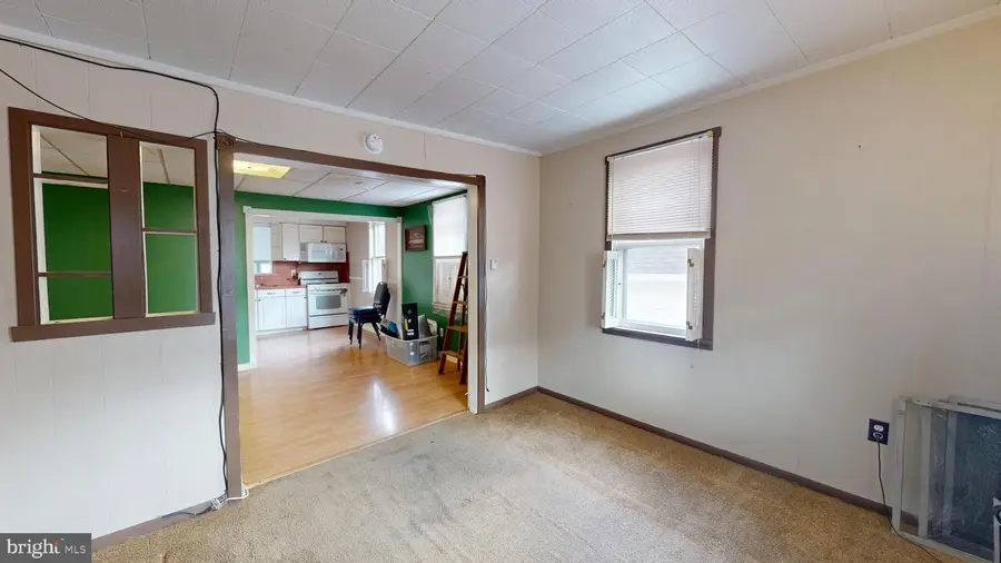 59 W Clymer Ave, Sellersville, PA 18960 - Image #2