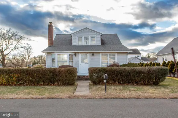 1103 Edgely Ave, TULLYTOWN, PA 19007