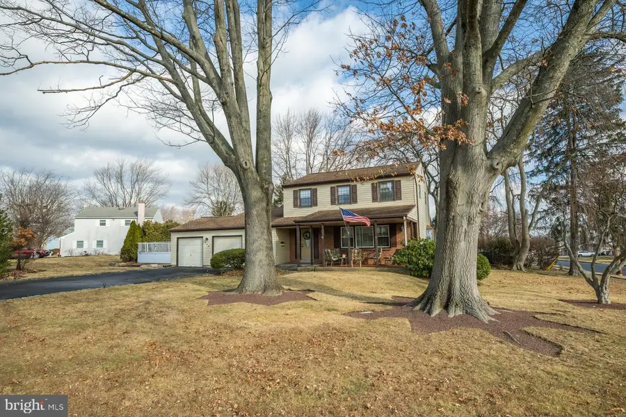 516 Winchester Rd, Warminster, PA 18974 - Image #2