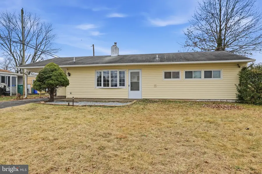 8 Starlight Ln, Levittown, PA 19055 - #3