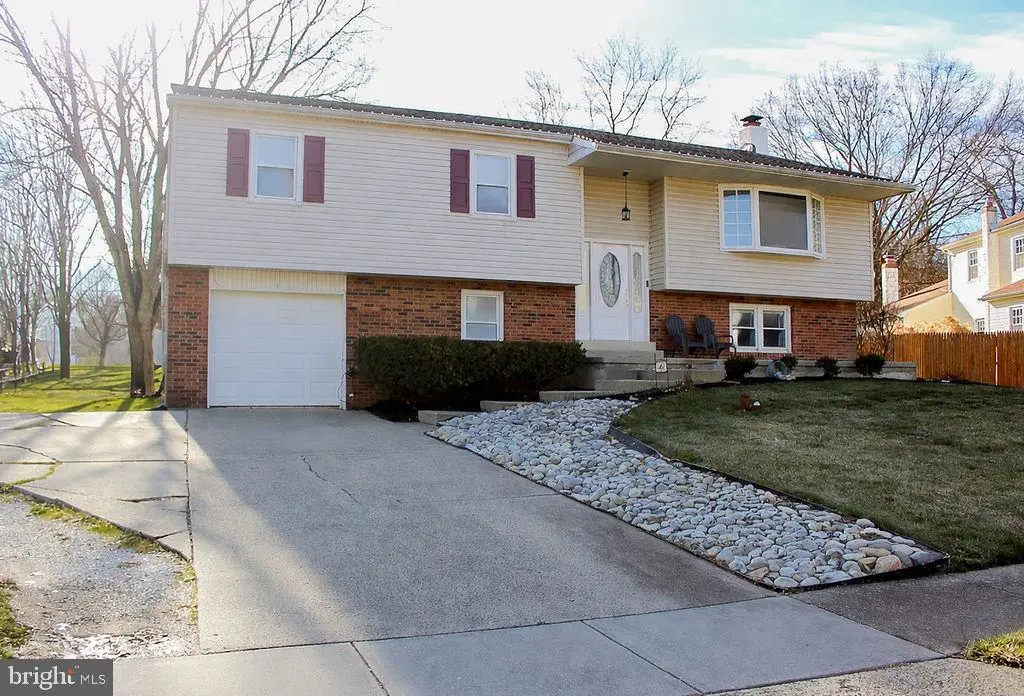 227 Hyde Park Pl, Yardley, PA 19067 - Image #1