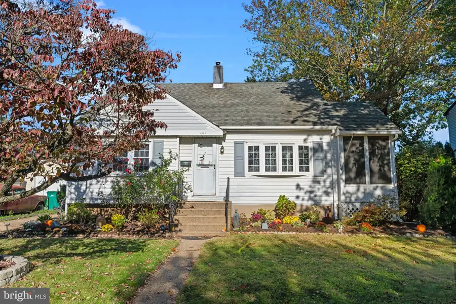 2915 Lawnton Ave, Bristol, PA 19007 - Image #2