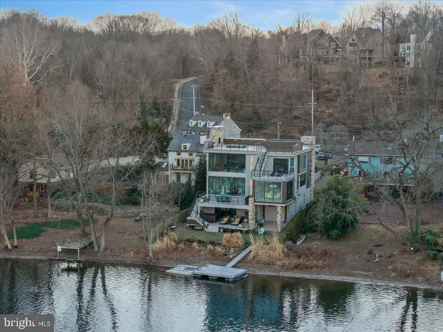 182 S Main St, New Hope, PA 18938 - #2