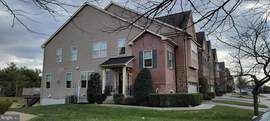 35 David Dr, Newtown, PA 18940 - Image #2