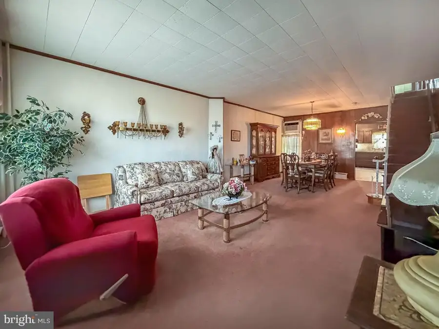 912 Jefferson Ave, Bristol, PA 19007 - Image #3