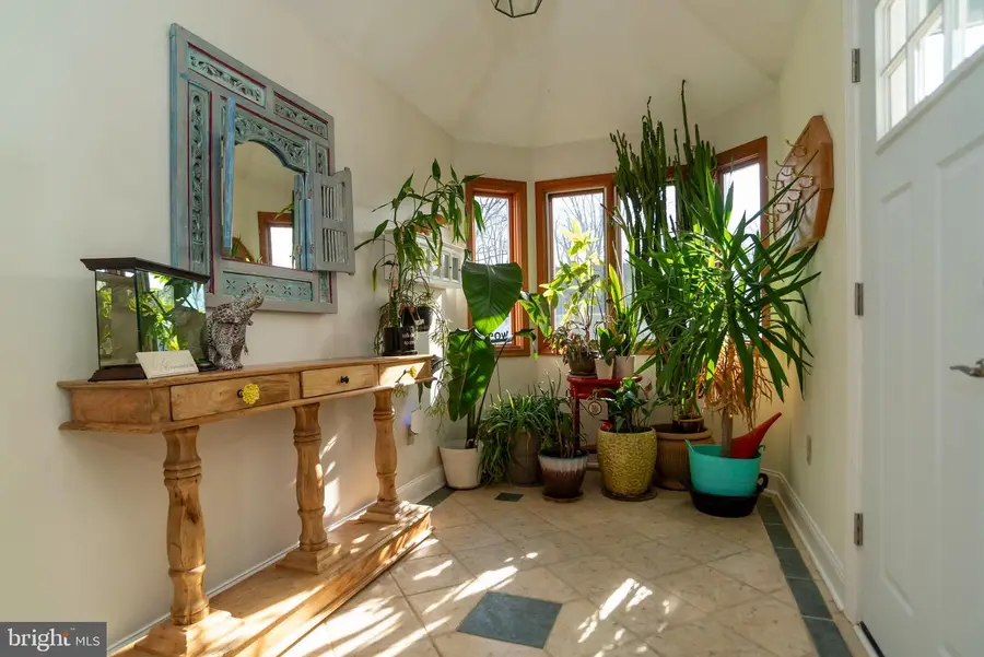 55 Hollow Rd, Levittown, PA 19056 - Image #2