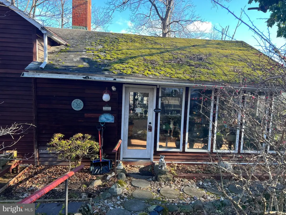 1395 Sleepy Hollow Rd, Pennsburg, PA 18073 - Image #1