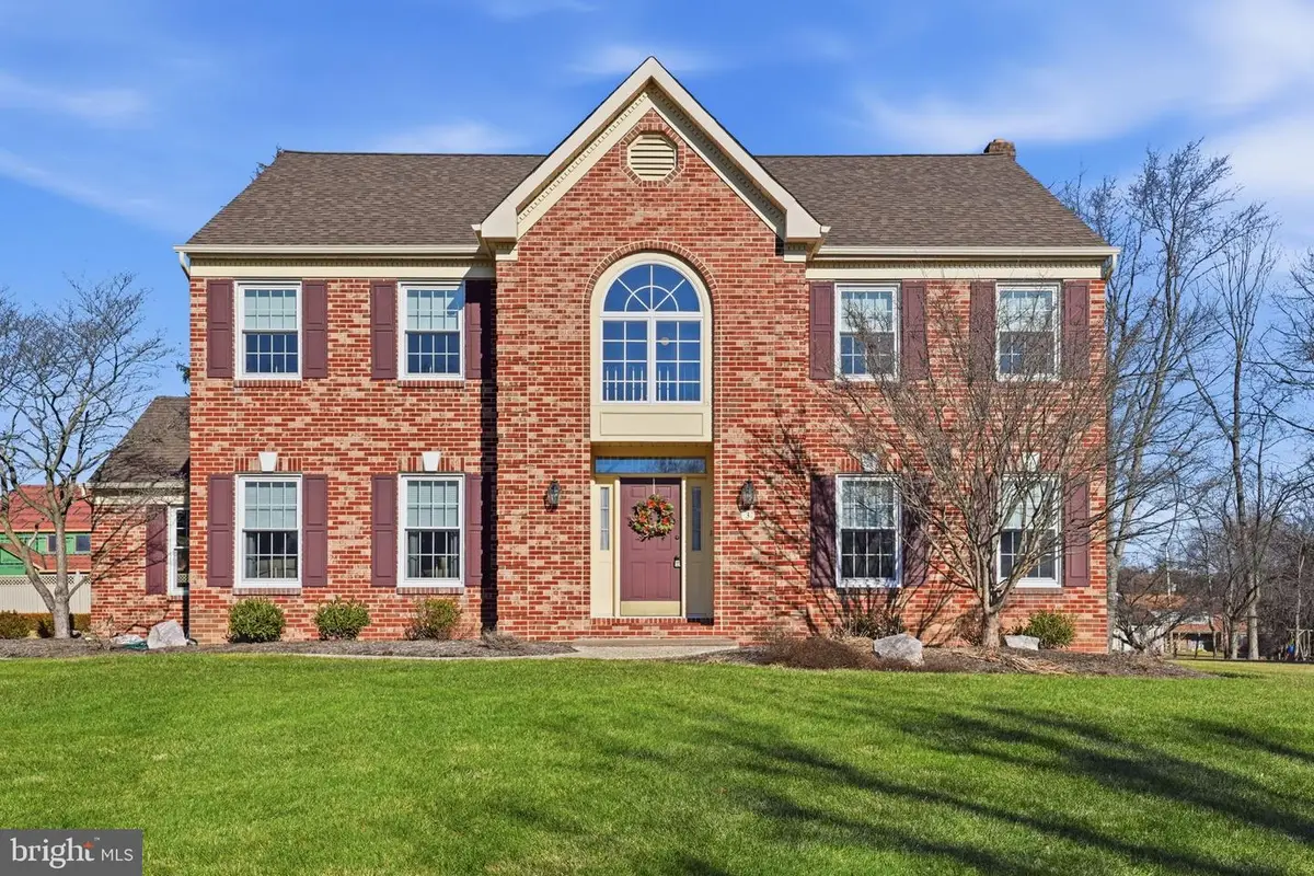 3 Swallow Rd, Holland, PA 18966 - Image #1