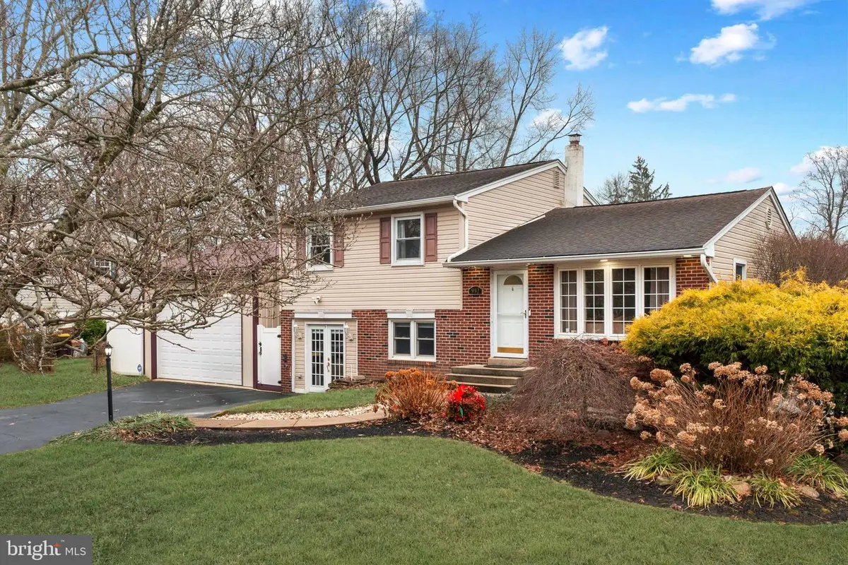 992 Jamison St, Warwick, PA 18974 - Image #1