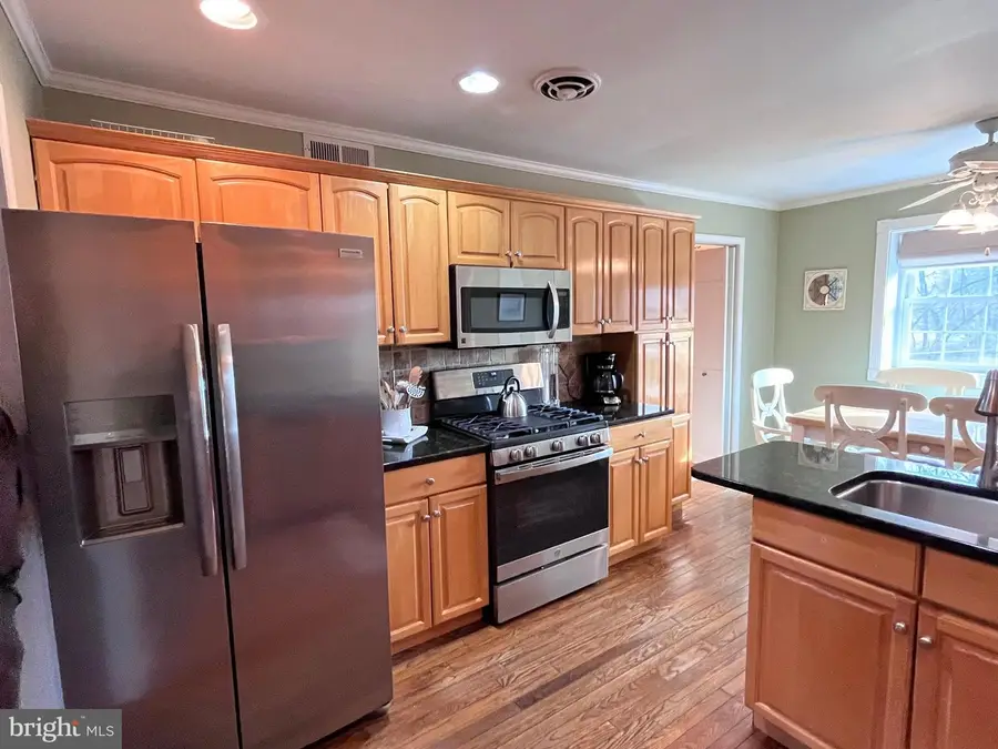 145 Joanne Rd, Holland, PA 18966 - Image #3