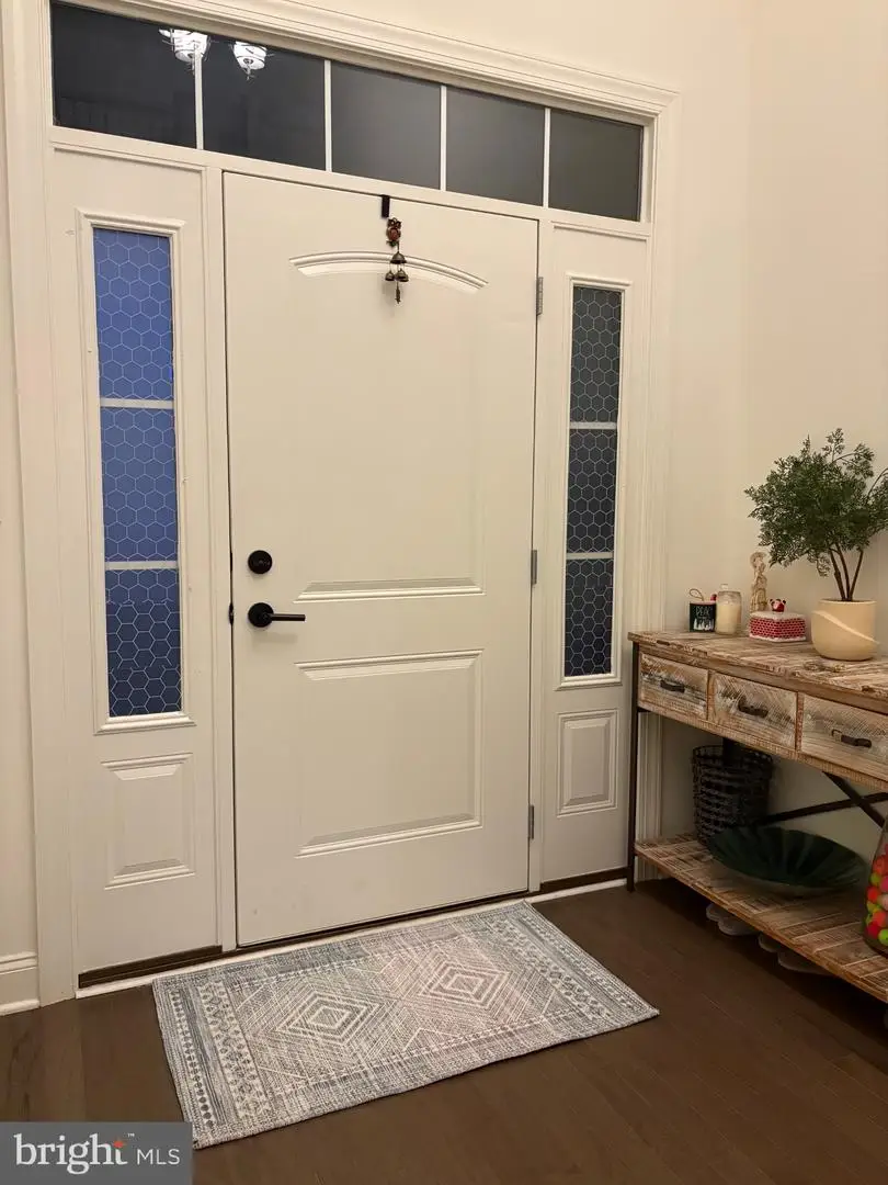 909 Holden Ct, Warminster, PA 18974 - Image #3