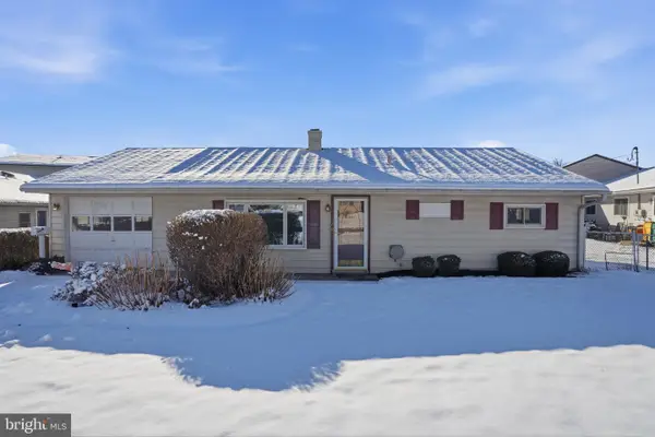 320 Doone Rd, FAIRLESS HILLS, PA 19030