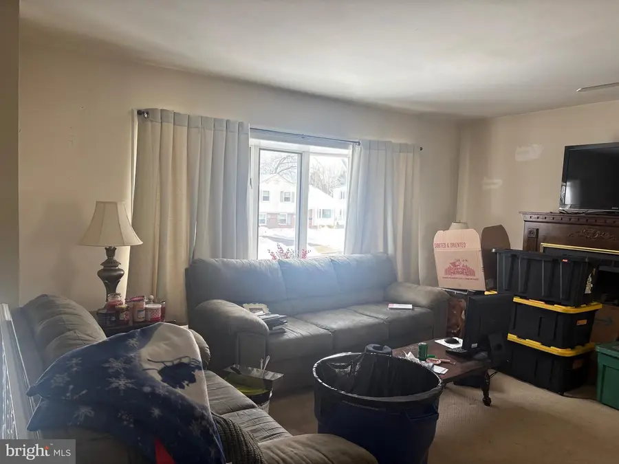 1493 Maguire Ln, Warminster, PA 18974 - Image #3