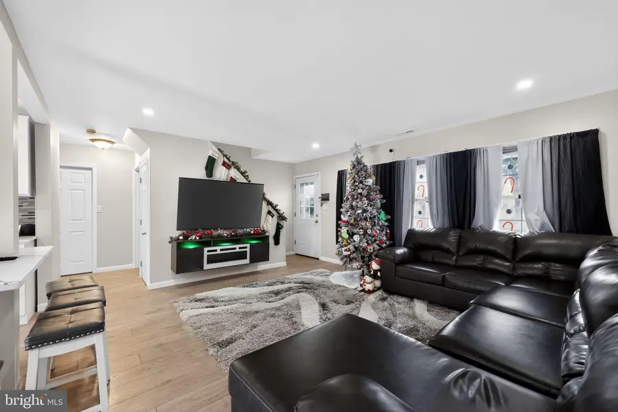 45 Indian Creek Entry, Levittown, PA 19057 - Image #3