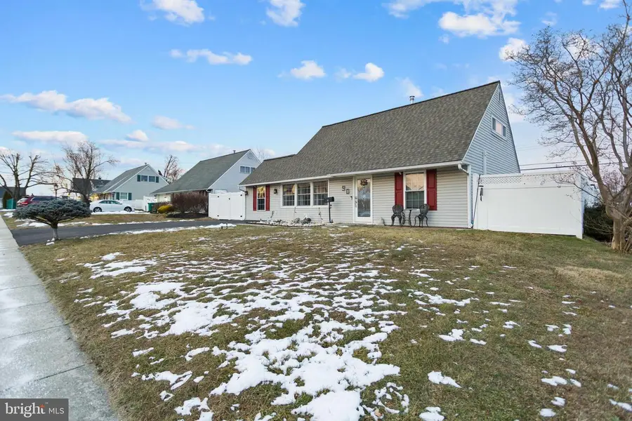 90 Cobalt Ridge Dr E #e, Levittown, PA 19057 - Image #2