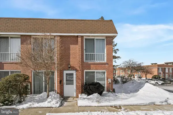 217 Saratoga Ct, WARMINSTER, PA 18974