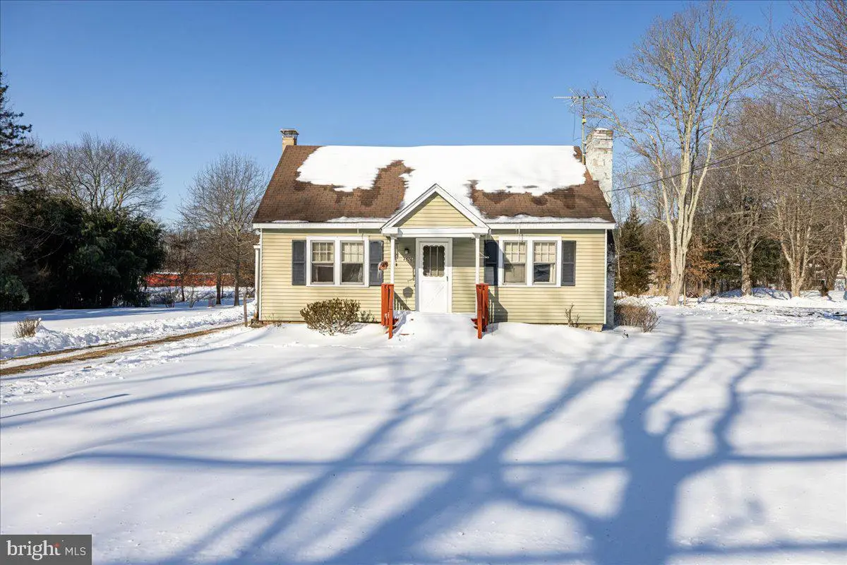 4526 Lower Mountain Rd, New Hope, PA 18938 - Image #1